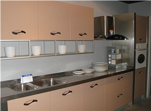 Wholesaler Of China Quartz Stone Kitchen Countertop Thickness 2cm or 3cm with High Gloss and Hardness,With Iso/Nsf Certificate,More Durable Than Granite,No Radiation,Environmentally-Friendly