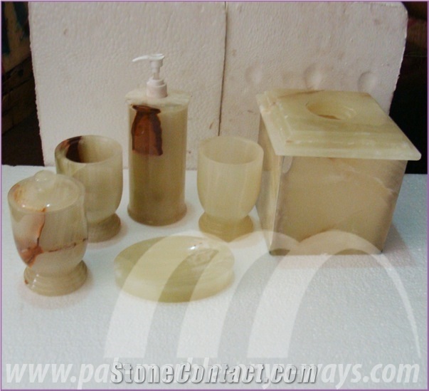 Bathroom Accessories Onyx