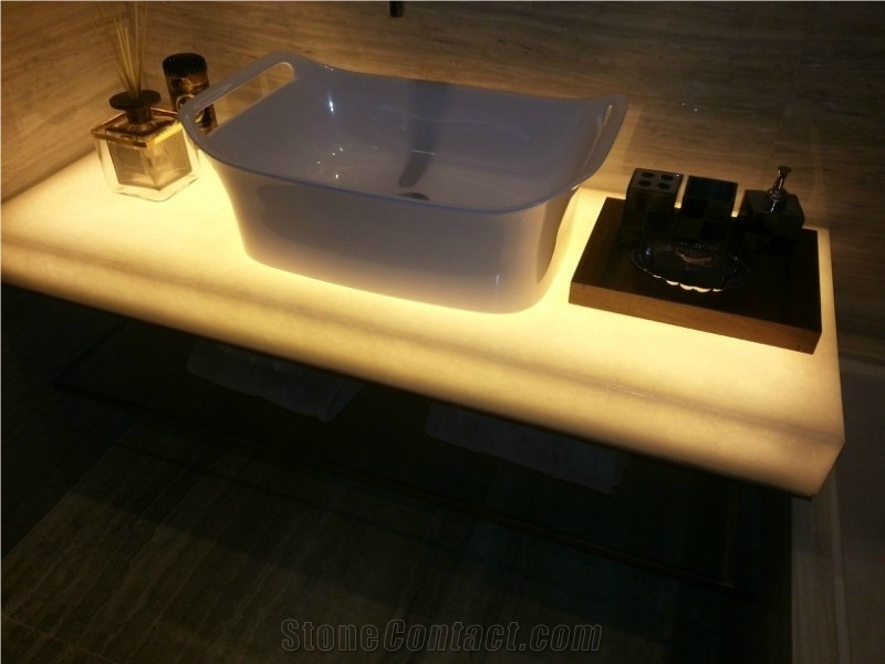 Translucent Beautiful and Durable Artificial Quartz Tabletops,Manmade Stone Tabletops with Eased Edge Profile Resistant to Stains,Heat and Scratches
