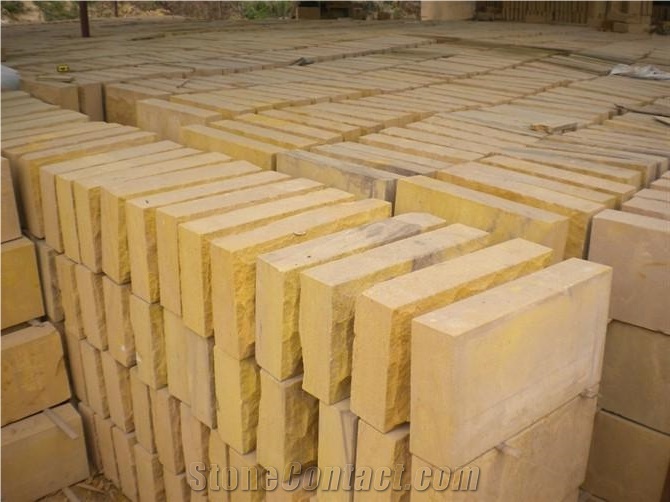 China Yellow Sandstone Mushroom Stone for Walling