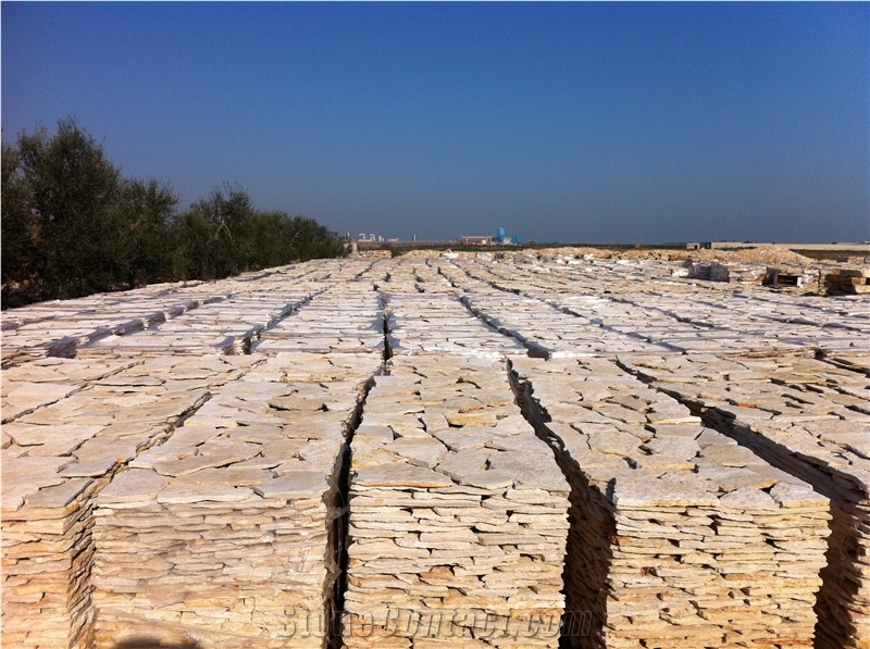 Scorza in Pietra Di Trani