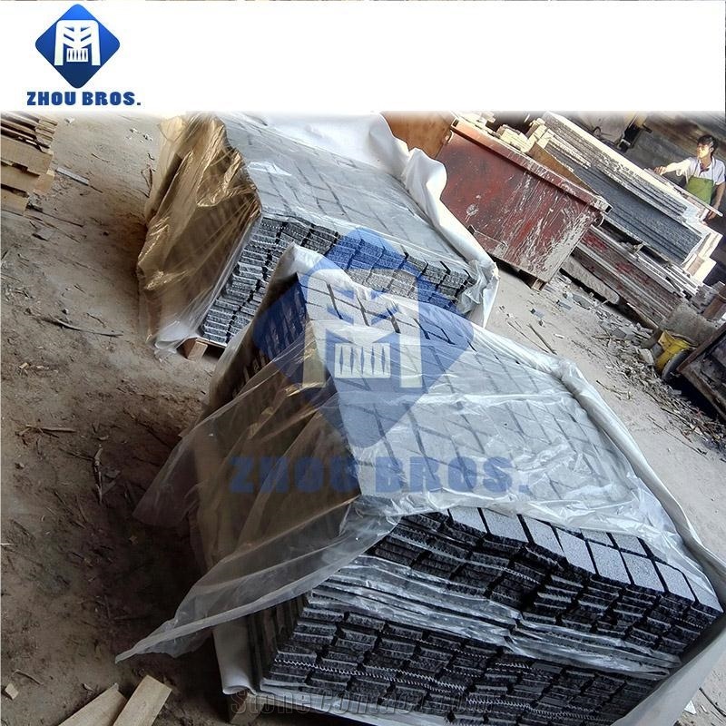 Naturel Granite Stone G654/G3504 Sesame Grey Cube Stone for Paving Road
