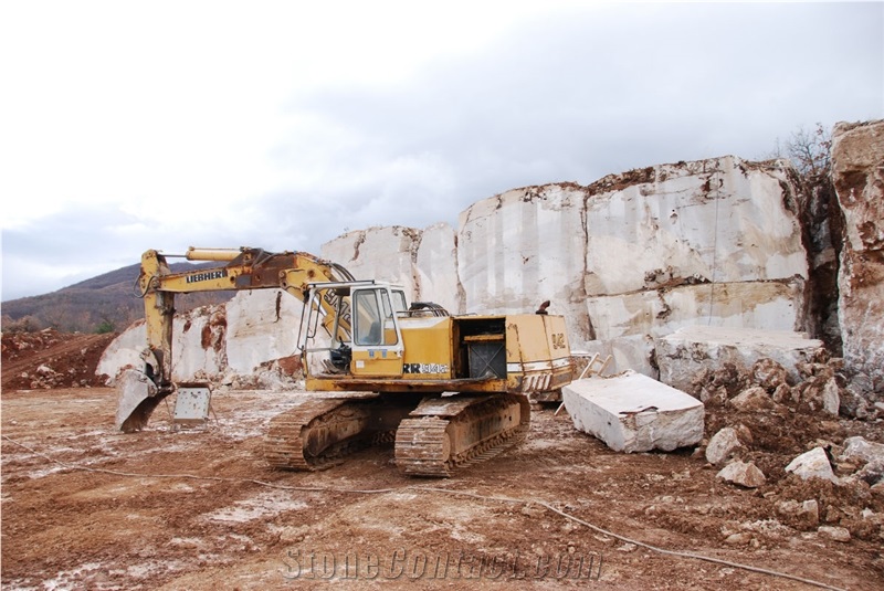 Beige Travertine Blocks, Airon Travertine Greece Blocks