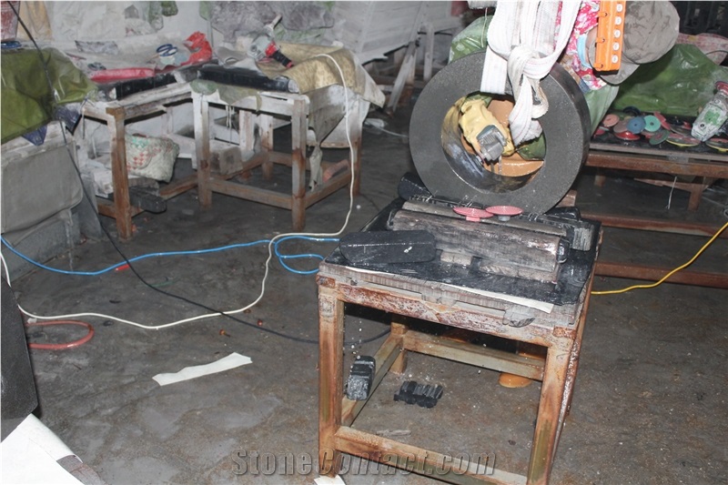 Shanxi Black Granite Monuments & Tombstone Characters