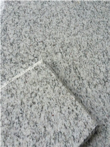 Light White Granite Slabs & Tiles