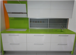 Apple Green Quartz Stone for Cut to Size Project Like Counter Top,Tabletop,Floor and Wall Polished Quartz Surfaces Standard Slab Sizes 126 *63 and 118 *55,Top Quality,More Durable Than Granite