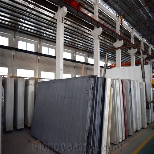 China Man-Made Quartz Stone with Iso/Nsf Certificate 2cm and 3cm Available for American Kitchen Countertops and Vanity Tops for Kitchen and Bathroom Use
