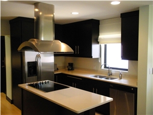 Safe and Stylish Performance Of Veined Collection Of Engineed Quartz Stone Thickness 2cm or 3cm Slab Standard Sizes 126 *63 and 118 *55