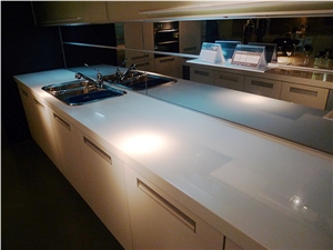 White Quartz Solid Surface Panels for Prefabricated Table Tops and Bathroom Surrounding, Aging Resistant and Easy Maintenance
