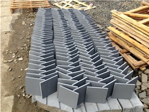 China Light Grey Bluestone Honed Surface Floor Paving Tiles