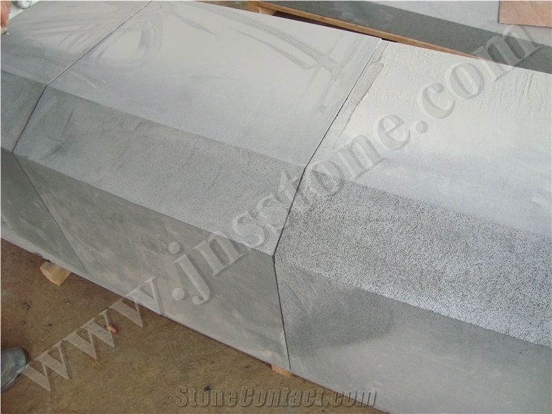 Bluestone Kerbstone / China Black Basalt / Hainan Black Basalt / Side Stone / Road Stone