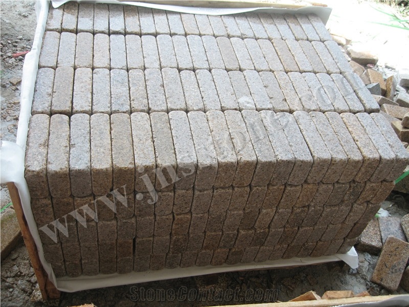 China G682 Yellow Granite Paving Stone / Yellow Granite Paving Stone / Cobble and Cube Stone / Tumbled Yellow Cobble Stone / Walkway Pavers