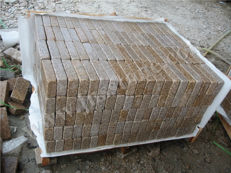 China G682 Yellow Granite Paving Stone / Yellow Granite Paving Stone / Cobble and Cube Stone / Tumbled Yellow Cobble Stone / Walkway Pavers