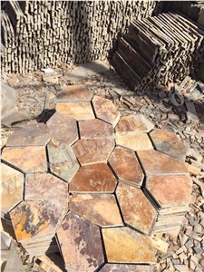 China Rusty Slate Crazy Paving / Slate Paving on Mesh / Slate Net Paste / Random Flag Stone/ Rusty Slate Flagstone