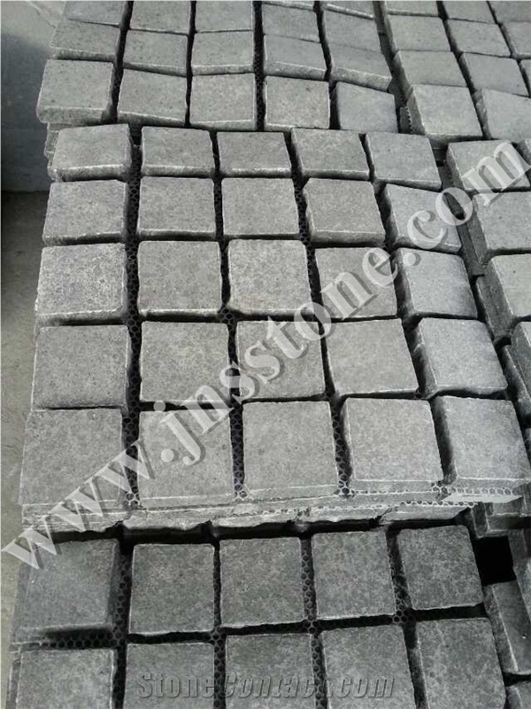 G684 Black Basalt Cobble Stone on Mesh / Black Pearl Paving Stone / Raven Black Cube Stone