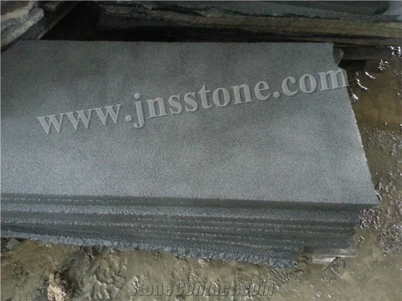 Hainan Black Basalt/Dark Basalt/China Basalt Tiles&Slabs/Dark Blue stone/Walling/Paving/Flooring/Sawn