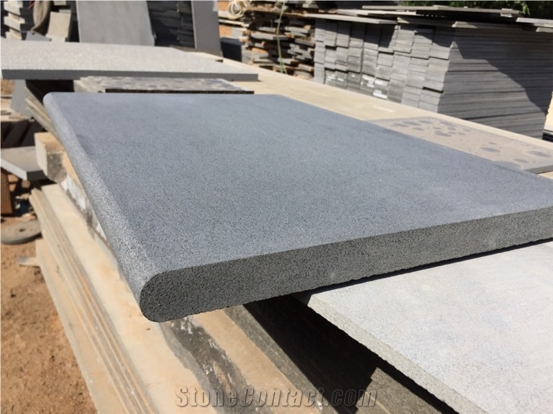 Hainan Black Basalt,Dark Black Basalt,China Black Basalt Bullnose Pool Coping