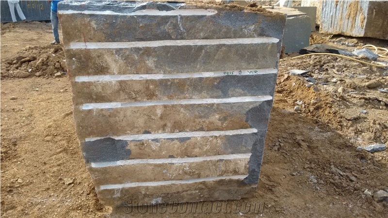Indian Absolute Black Granite Blocks