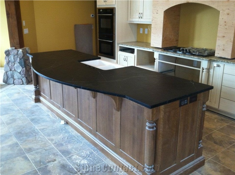 Green Mt. Soapstone Island with Venetian Ice Granite Perimeter