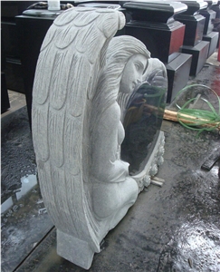 Shanxi Black Granite Monuments Angel Carving with Heart Tombstone