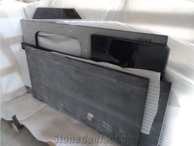 Black Galaxy Granite Countertop / Black Galaxy Granite Kitchen Top