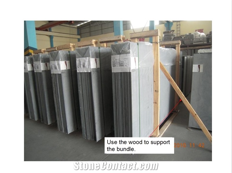 Engineered Quartz Of Marble Look with Moving Veinings