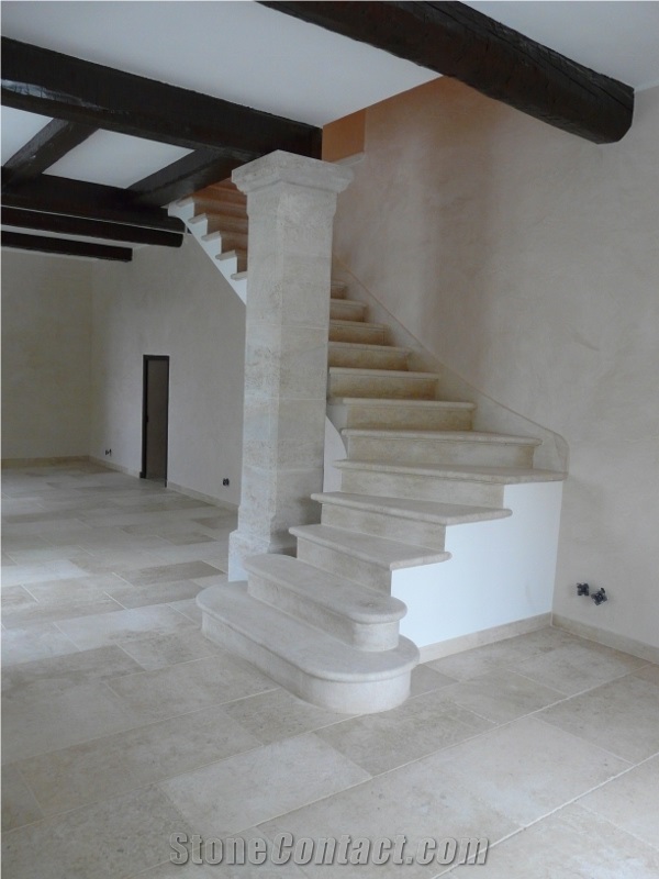 Pierre De Bourgogne Vault Staircase