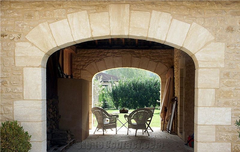 Pierre De Mauzens Arches