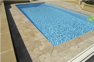 Pierre De Mauzens Margelle Menaurie Antique Pool Coping