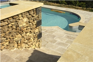 Pierre Dordogne Wall Coping
