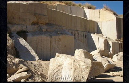 Top Gold Granite - Brazil Gold Granite Block from Own Quarry