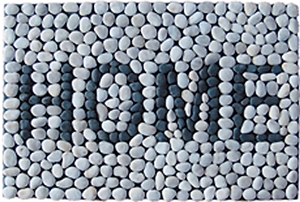 China Multicolor Quartzite Polished Pebble Stone On Net