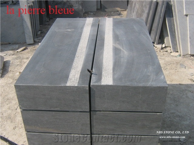 La Pierre Bleue Deck Stairs & Steps