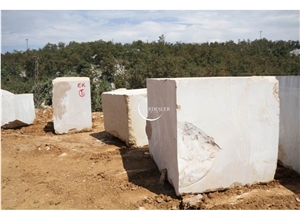 Sahra Marble Blocks, Beige Turkey Marble Blocks Sahra Marble Blocks, Beige Turkey Marble Blocks
