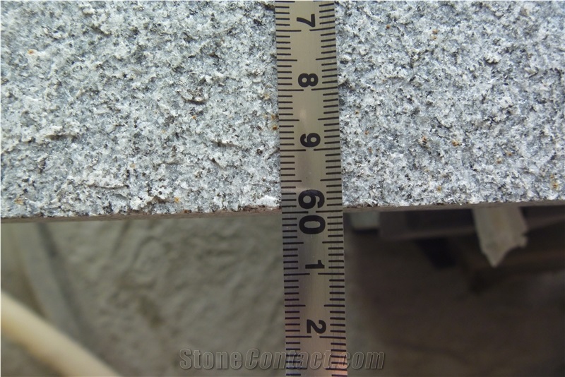 China Granite G654 Padang Dark Grey Natural Flamed Tles