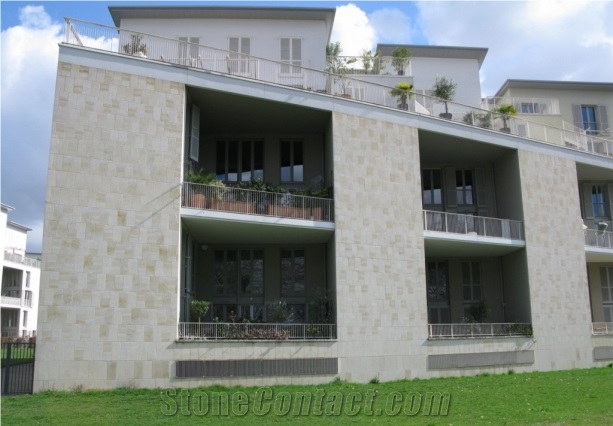 Sireuil Limestone Facade