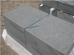 Mongolia Black Eg89 Black Basalt Flamed Covers