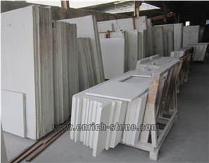 Pure White Quartz Stone Kitchen Top with Quartz Stone Sink and Cabinet