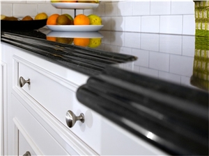Chemical and Stain Resistant Quartz Stone Directly from China Manufacturer for Polished Surfaces and Kitchen Counter Tops with Waterfall Profile Edges and Customized Edges 2/3cm Thick Available