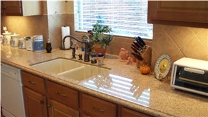 Enviroment-Friendly & Safety Quartz Stone Slabs and Tiles, Golden Series in Standard Size 3000*1400mm and 3200*1600mm with Thickness 12/15/20/25/30mm for Kitchen Countertop More Durable Than Granite