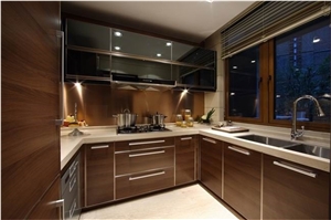 Supply Chinese Pure White Cut to Size Quartz Stone Solid Surface Countertop with Bright Surface Non-Porous Standard Sizes 126 *63 and 118 *55 with Competitive Price More Durable Than Granite