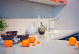 Supply High Quality Pure White Quartz Stone Solid Surface and Countertop with Bright Surface Non-Porous Standard Sizes 108*26 Inch at Cheap Price More Durable Than Granite