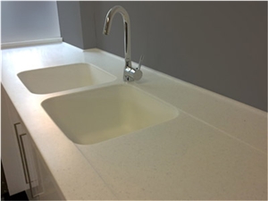 Wholesale Beige Color Quartz Stone Countertop with Bright Solid Surface Directly from China Manufacturer at Competitive Pricing More Durable Than Granite Thickness 3cm
