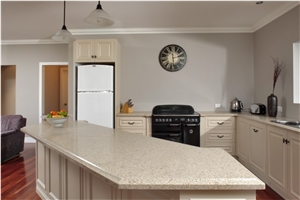 Wholesale China Elegant Quartz Stone Countertop with Bright Solid Surface Directly from China Manufacturer at Cheap Pricing