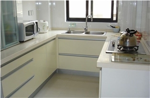 Wholesale Chinese White Quartz Stone Solid Surface Countertop Non-Porous Standard Sizes 126 *63 and 118 *55,Also Fit for Flooring&Walling &Stairs and Steps
