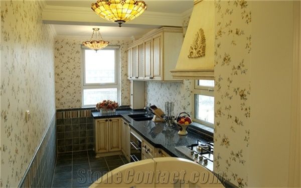 Wholesale Noble Black Quartz Solid Surface Countertop Non-Porous and Easy to Clean and Maintain Directly from China Manufacturer with Iso/Nsf Certificate at Good Price with Thickness 12/15/20/25/30mm