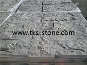 China Blue Limestone Cobble Stone/Cubestone,Cubestone Top Flamed Other Sides Natural,Blue Cube Stone Sides Split Finishing