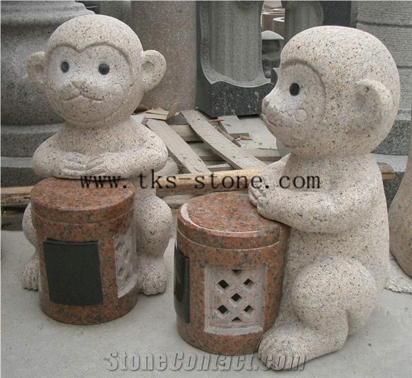 China Yellow Granite Lanterns Sculptures,Beige Granite Lamps Caving,Japanese Lanterns,Garden Lamps