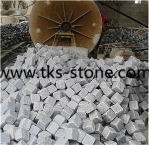 Professional Tumbled Granite Factory,Tumbled Granite Supplier,Tumbled Cube Stone,Tumbled Cobble Stone,Tumbled Granite Paving Stone,G603 G341 Grey Granite Tumbled Stone