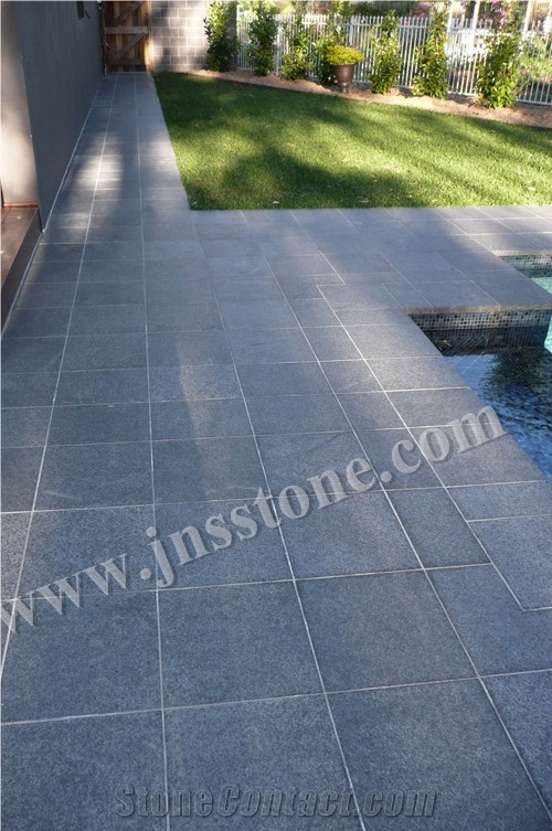 G684 / Fuding Black / Black Pearl Basalt Pool Coping & Border
